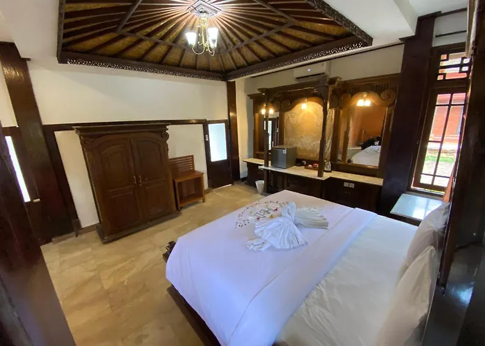 Suly Garden Hotel 3*